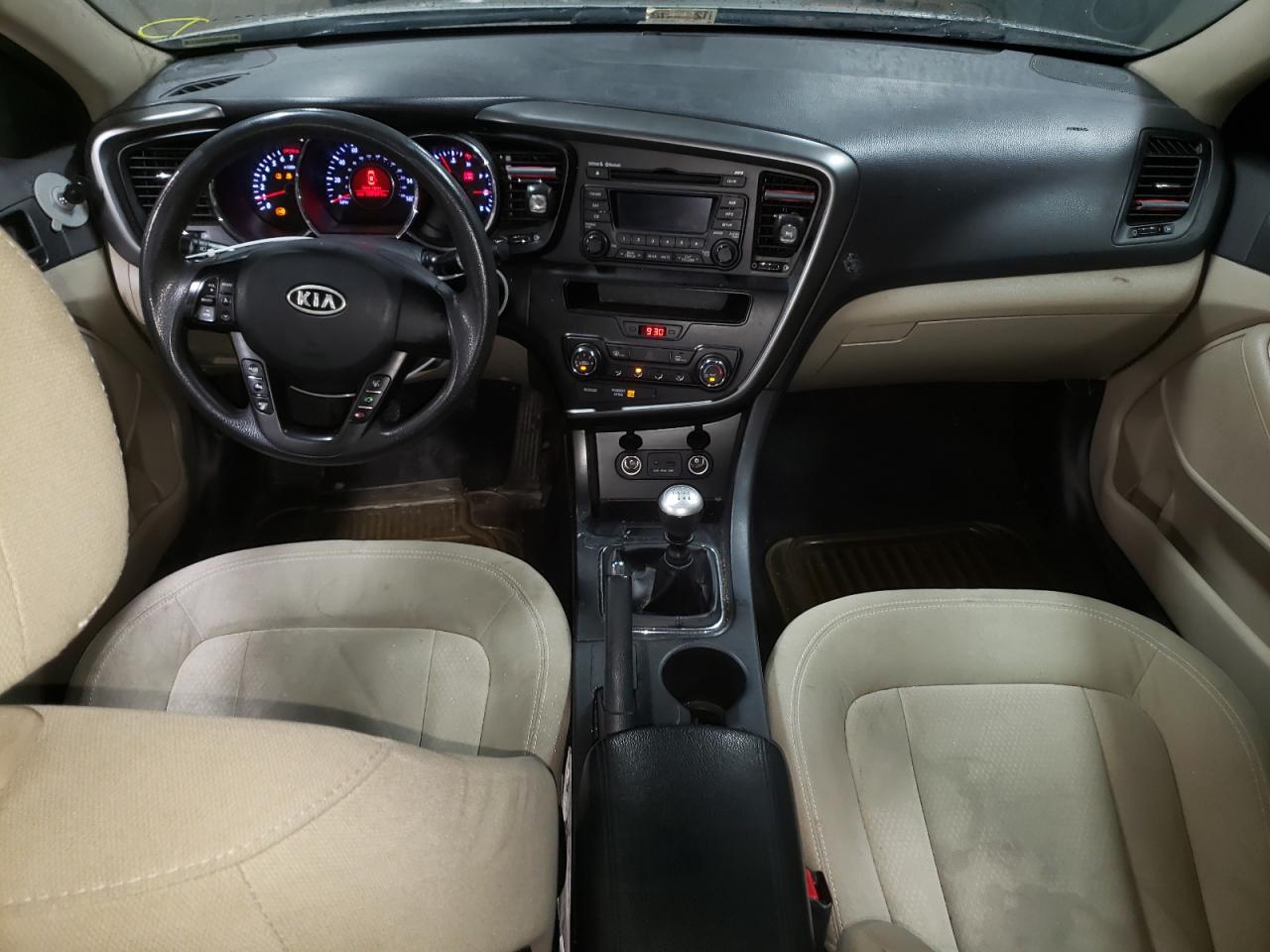 2011 Kia Optima - Image 8