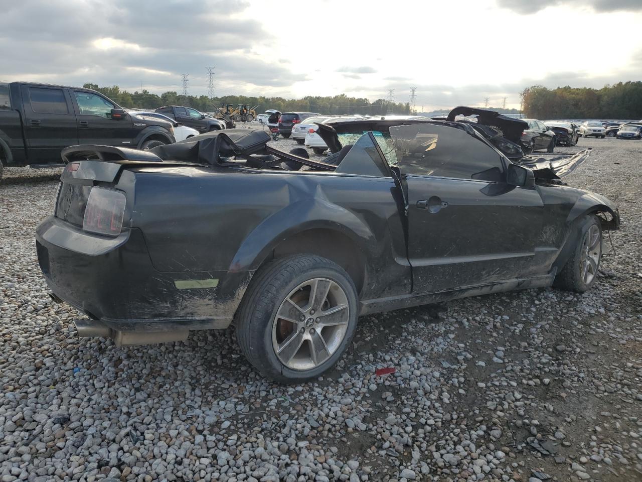 2008 Ford Mustang - Image 3