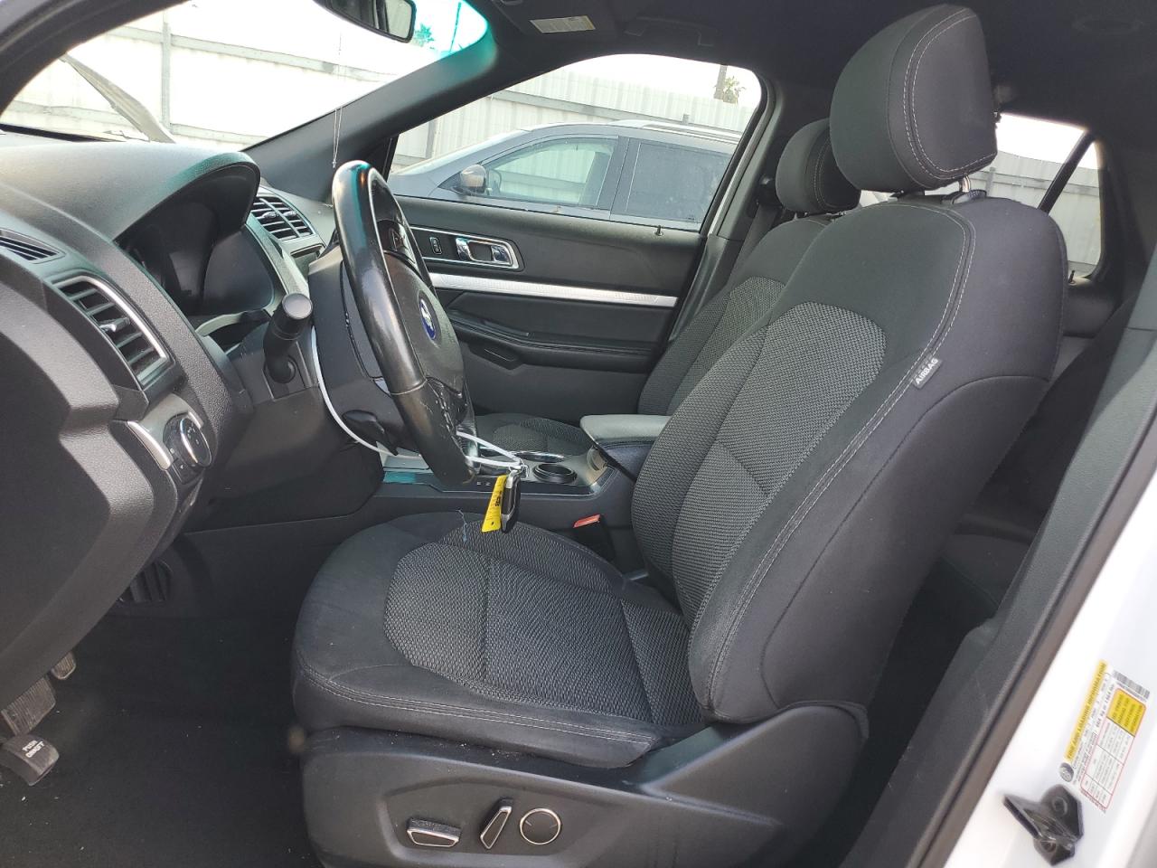 2017 Ford Explorer - Image 7