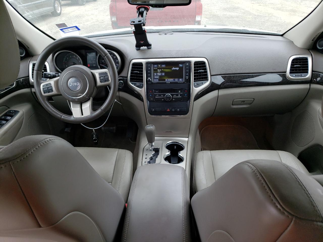 2013 Jeep Grand Cherokee - Image 8