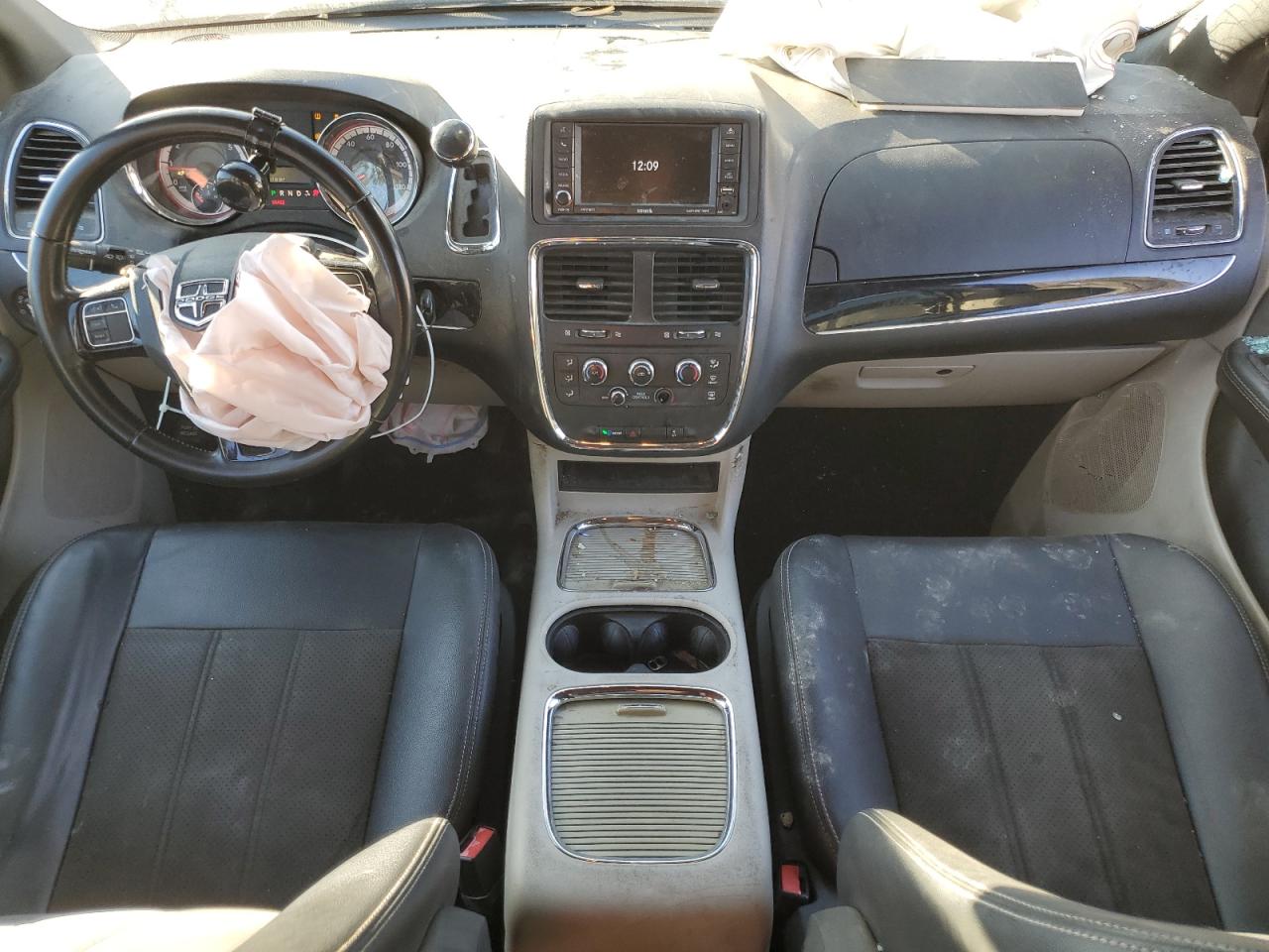 2020 Dodge Caravan - Image 8