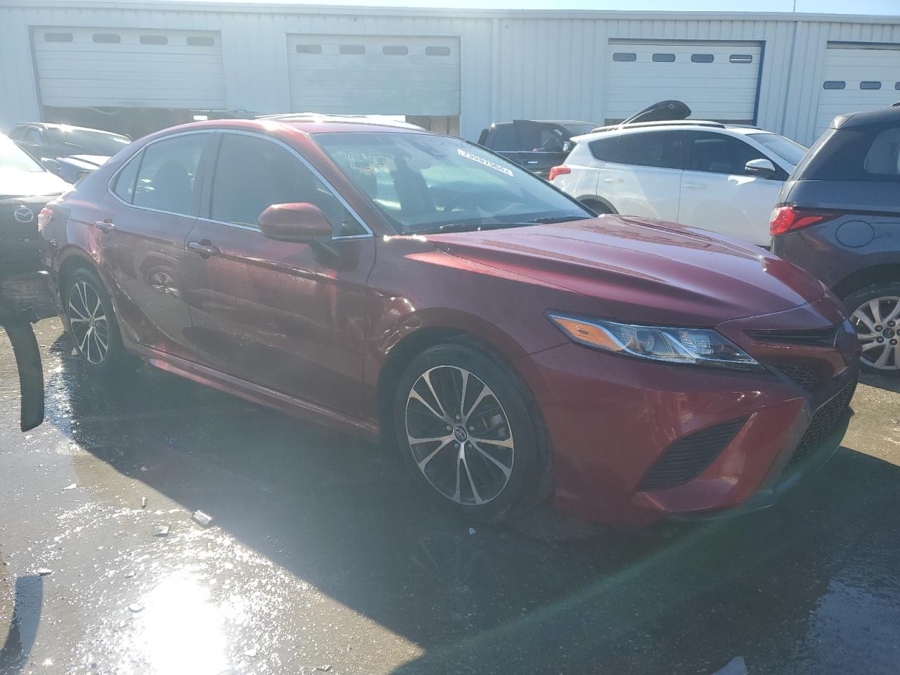 2018 Toyota Camry L VIN: 4T1B11HK0JU670414 Lot: 79957564