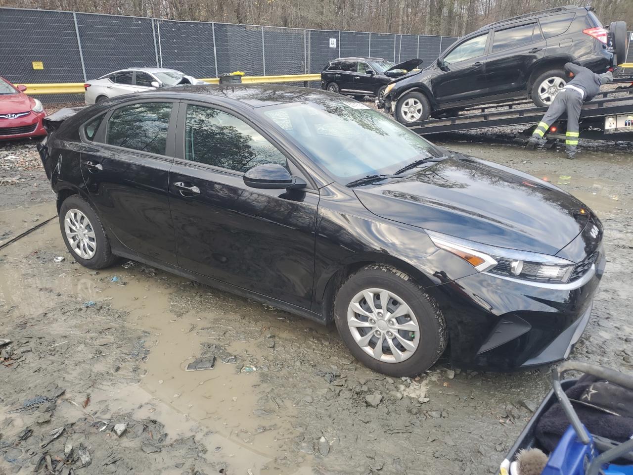 2023 Kia Forte - Image 3