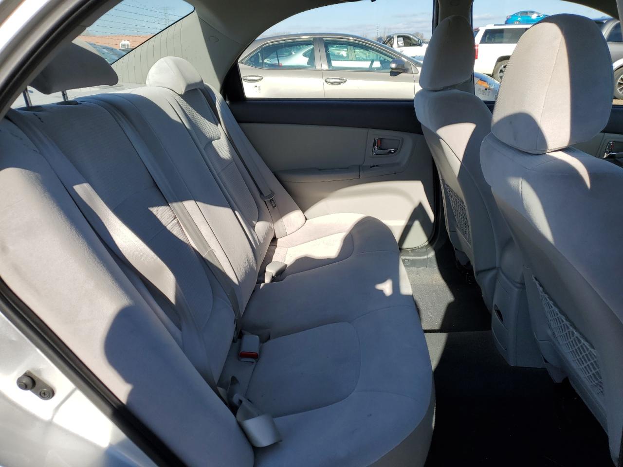 2009 Kia Spectra - Image 10