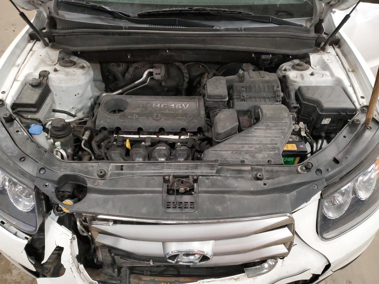 2012 Hyundai Santa Fe - Image 12