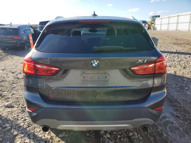  BMW X1 2016 Серый