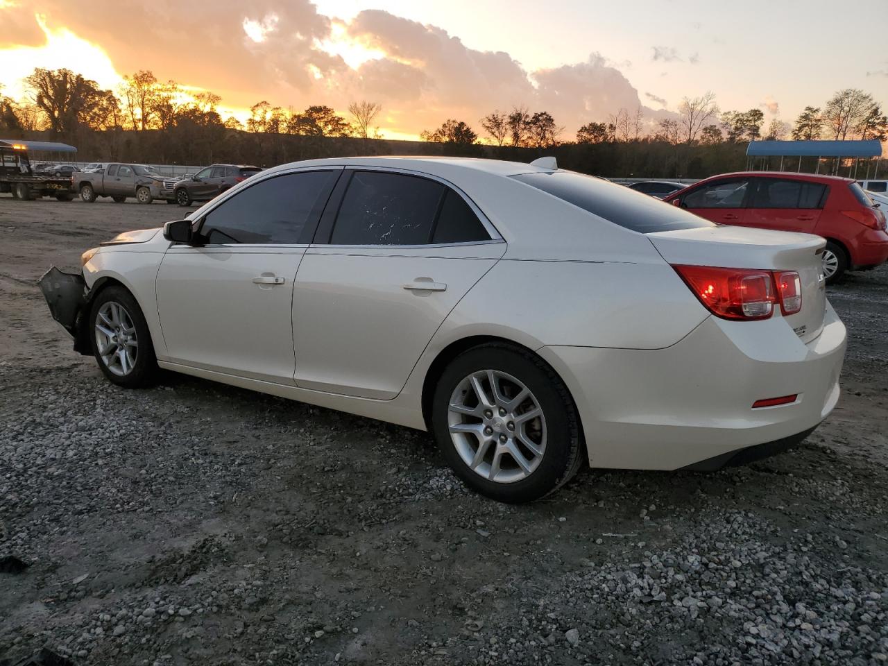 VIN 1G11F5RR1DF102792 2013 CHEVROLET MALIBU no.2