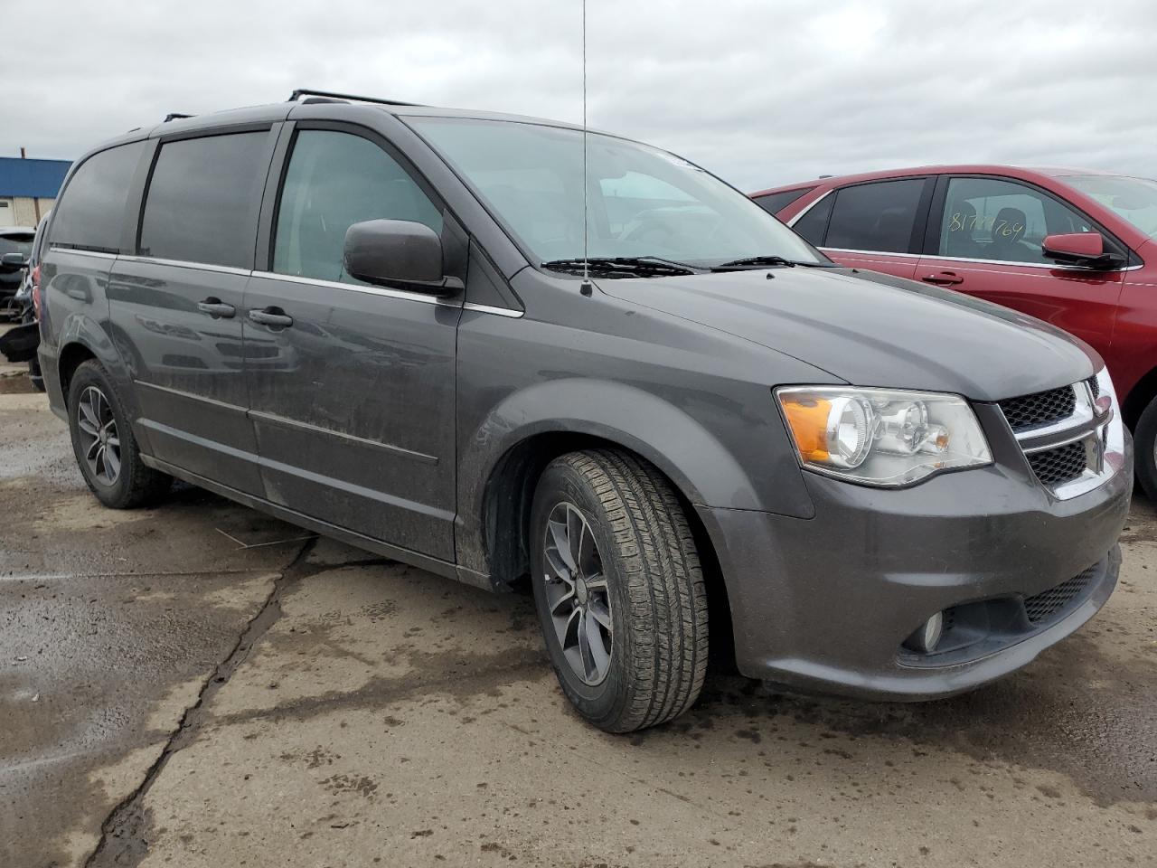 VIN 2C4RDGCG2HR580379 2017 DODGE CARAVAN no.4