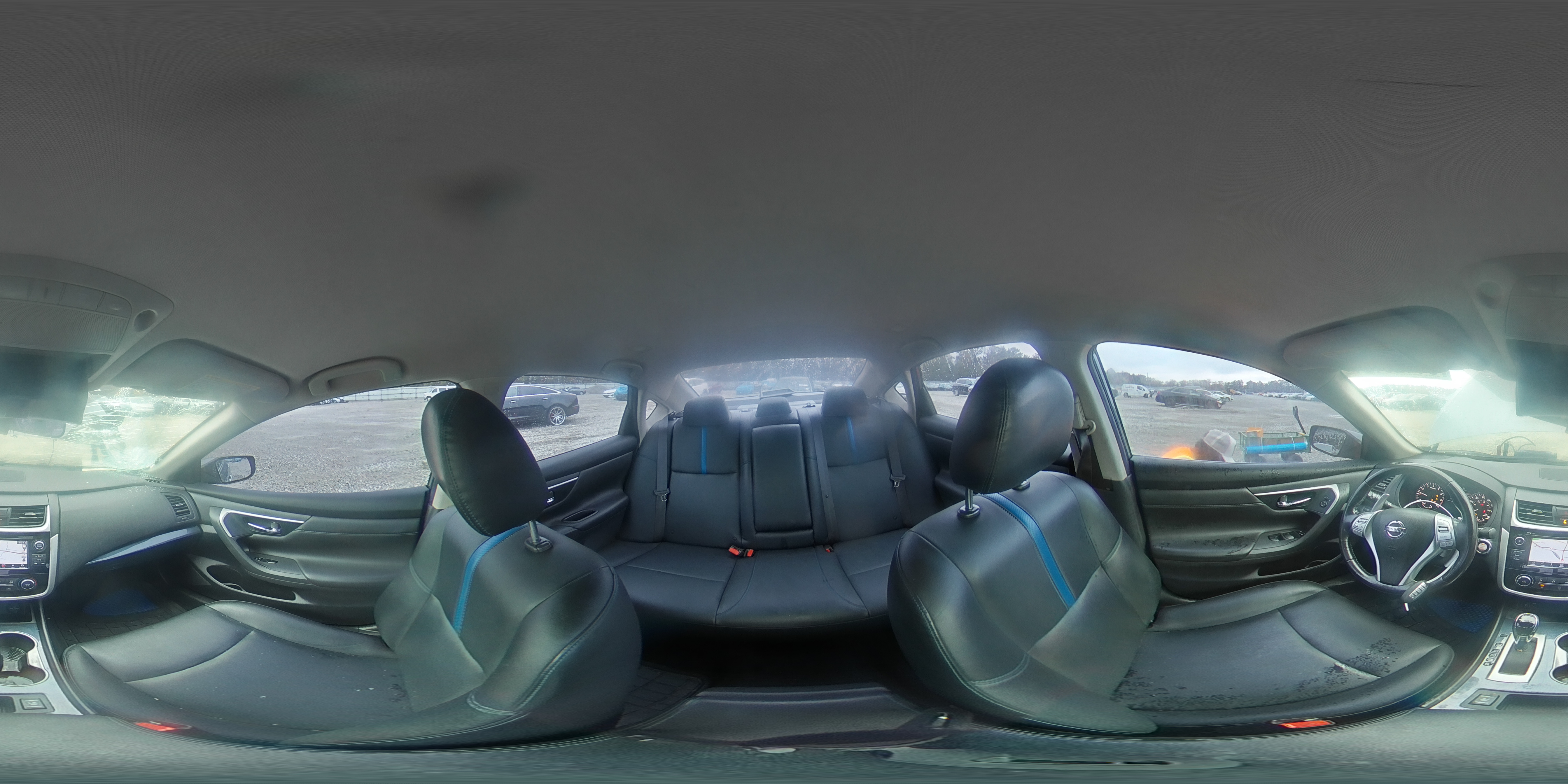 2018 Nissan Altima - Image 13