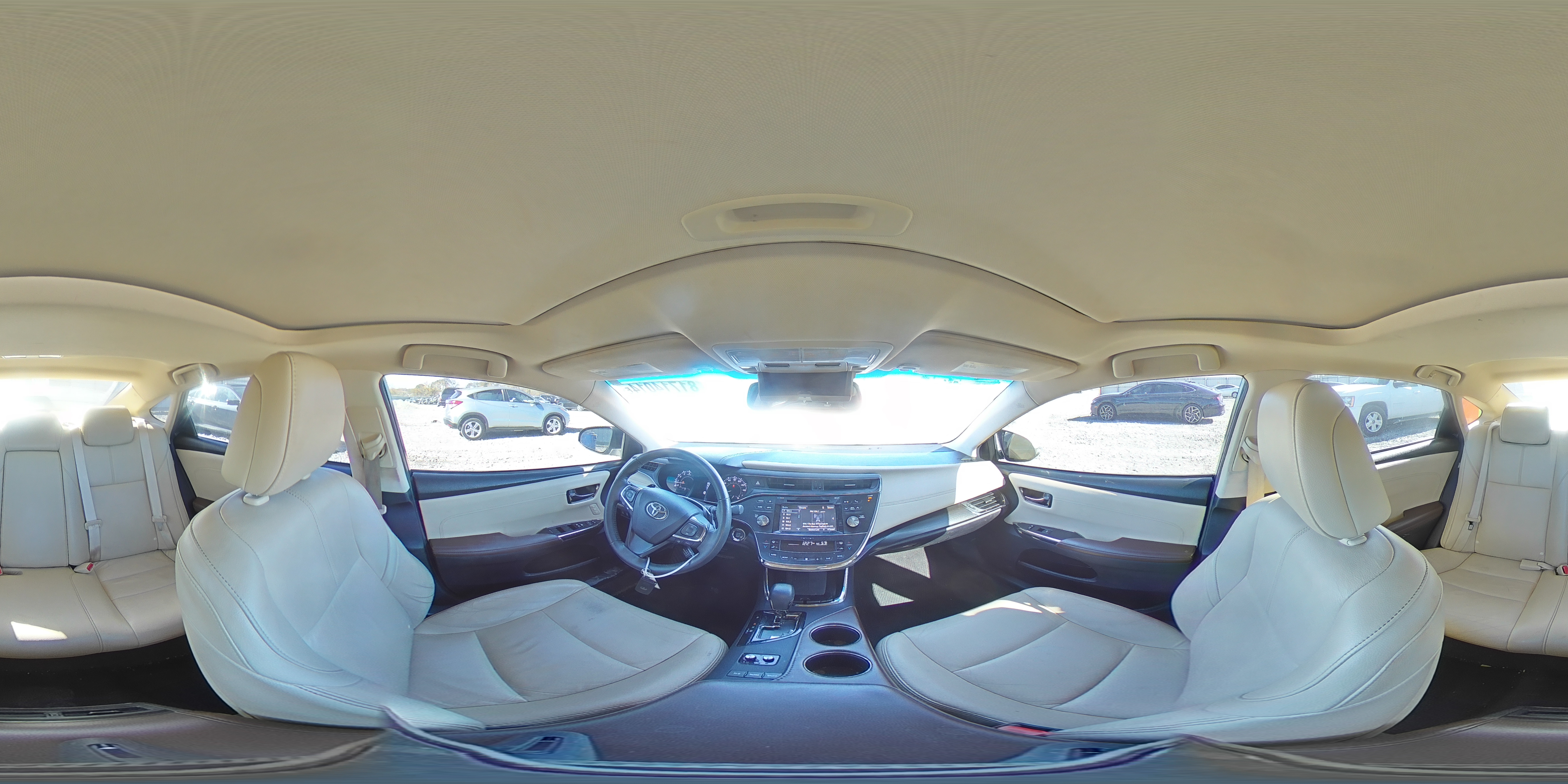 2018 Toyota Avalon - Image 12