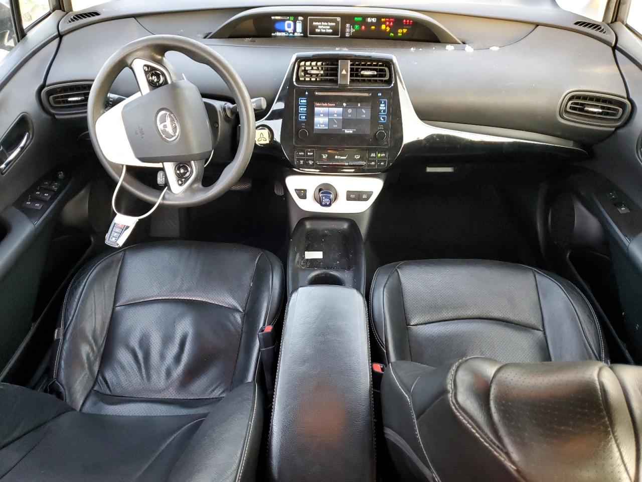 2017 Toyota Prius - Image 8