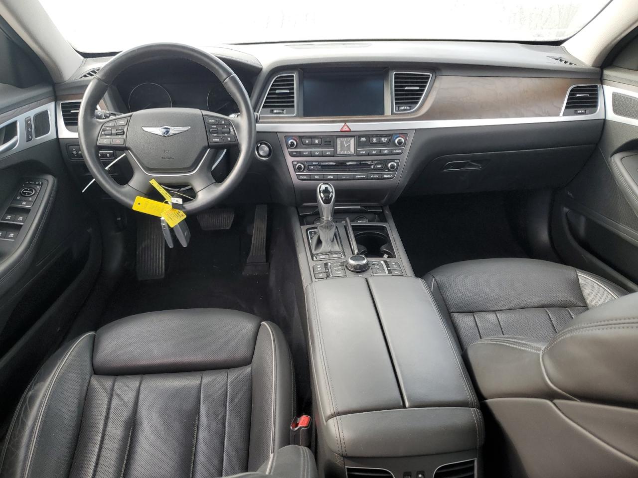 2017 Genesis G80 - Image 8