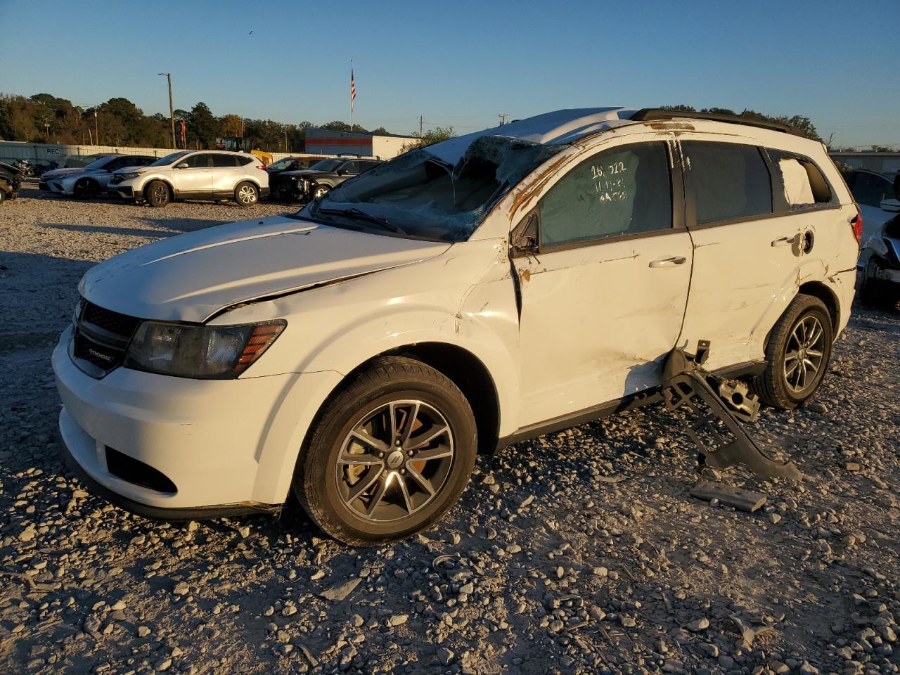 VIN 3C4PDCAB9JT276265 2018 DODGE JOURNEY no.1