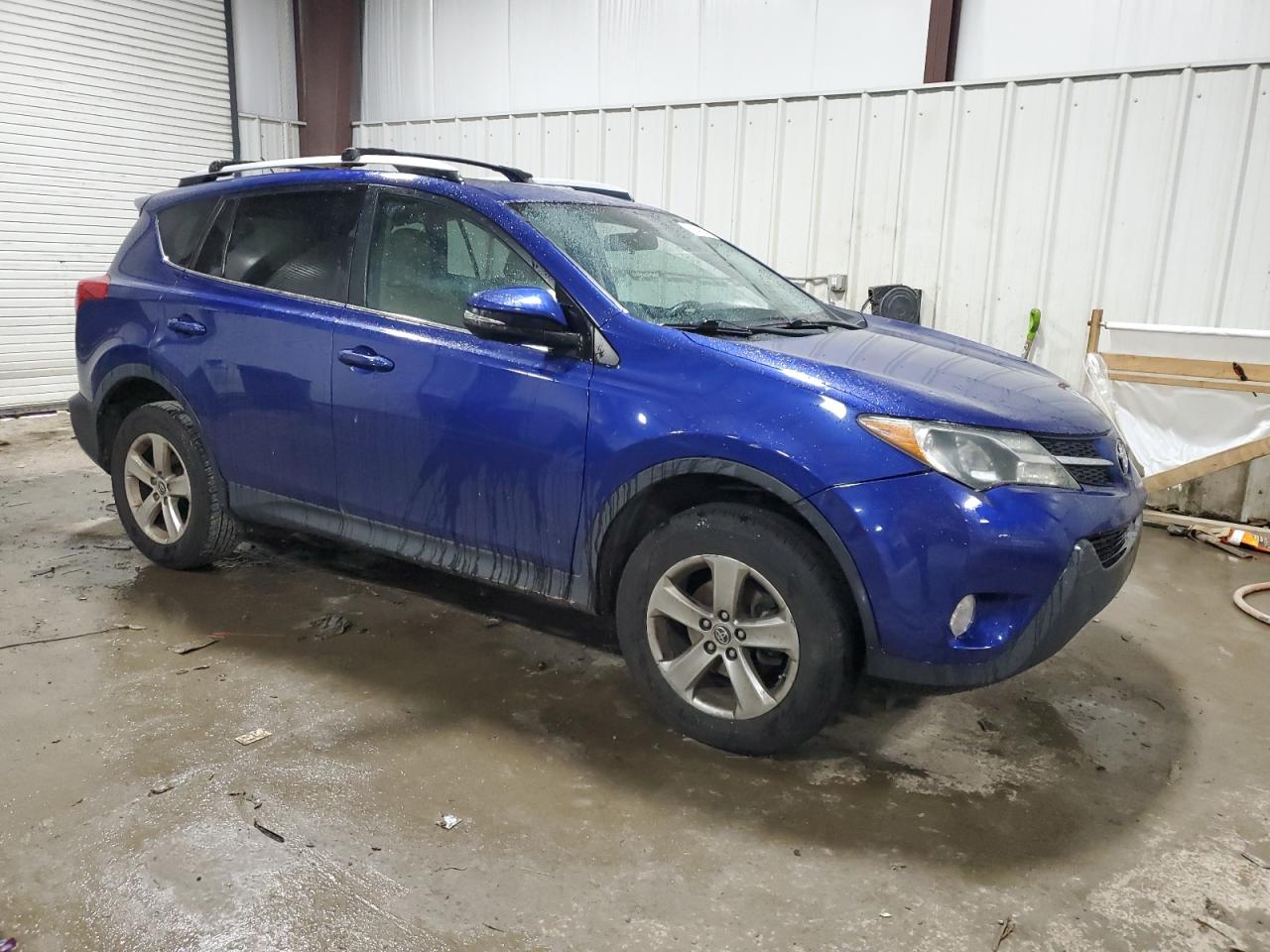 VIN 2T3RFREV9FW408581 2015 TOYOTA RAV4 no.4