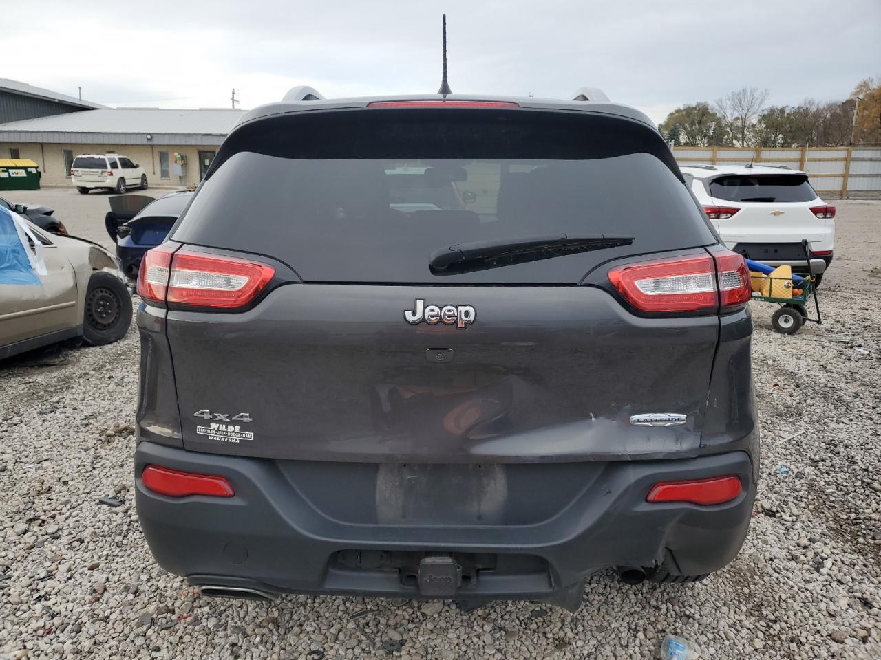 2016 Jeep Cherokee Latitude VIN: 1C4PJMCS4GW209216 Lot: 80753034