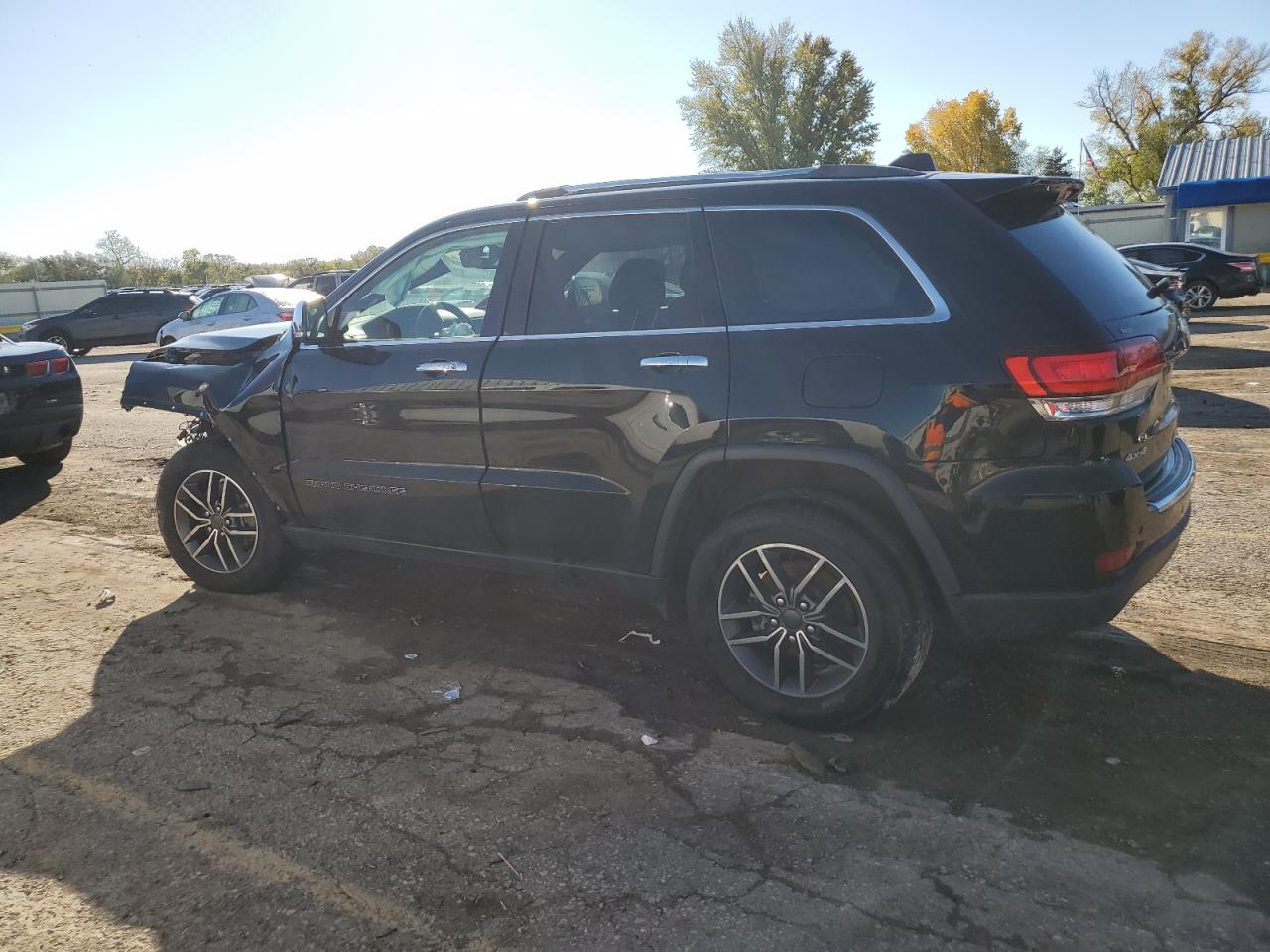 2020 Jeep Grand Cherokee - Image 2