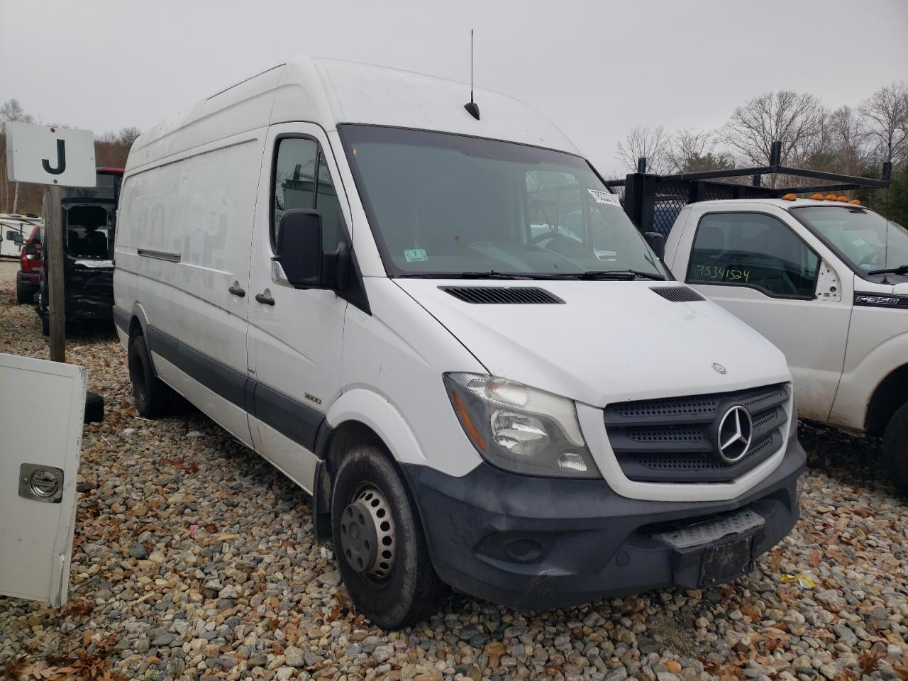 VIN WD3PF1CC8FP133494 2015 MERCEDES-BENZ SPRINTER no.4