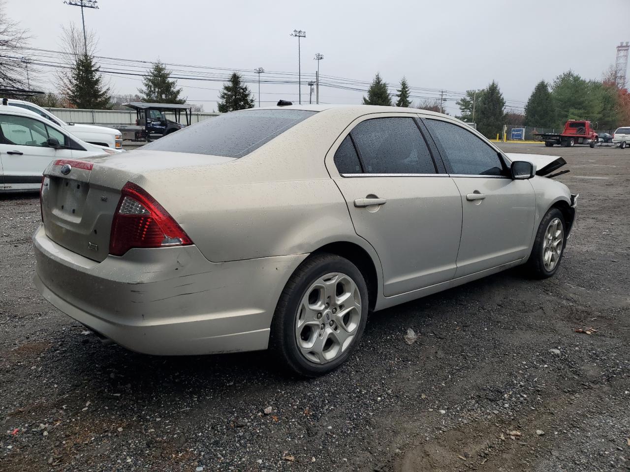 2010 Ford Fusion - Image 3