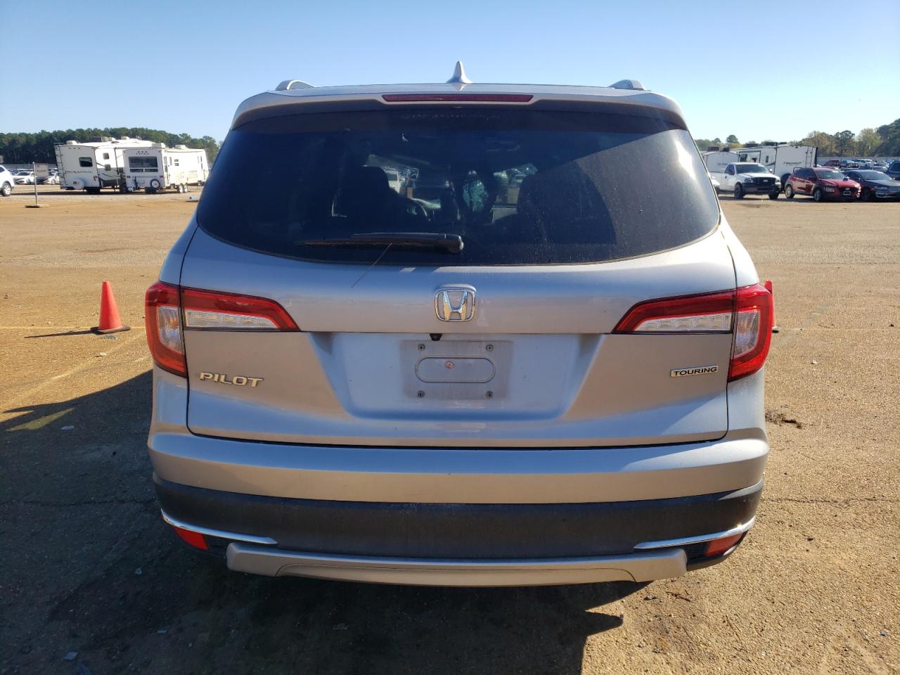 2019 Honda Pilot Touring VIN: 5FNYF5H66KB037727 Lot: 81014594