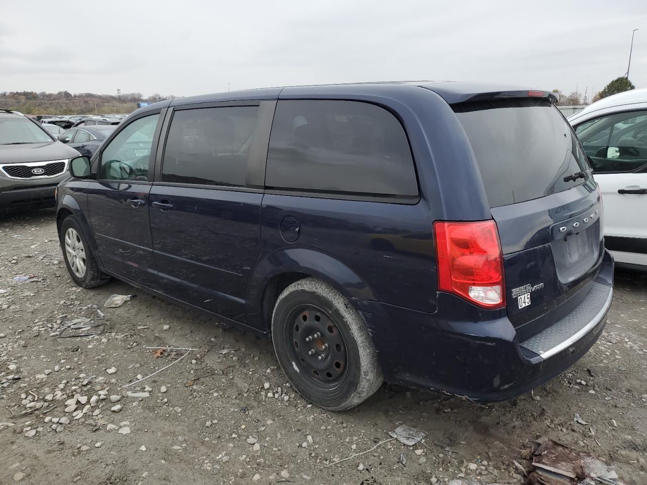 2016 Dodge Caravan - Image 2
