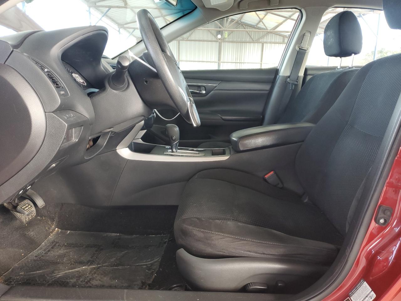2015 Nissan Altima - Image 7