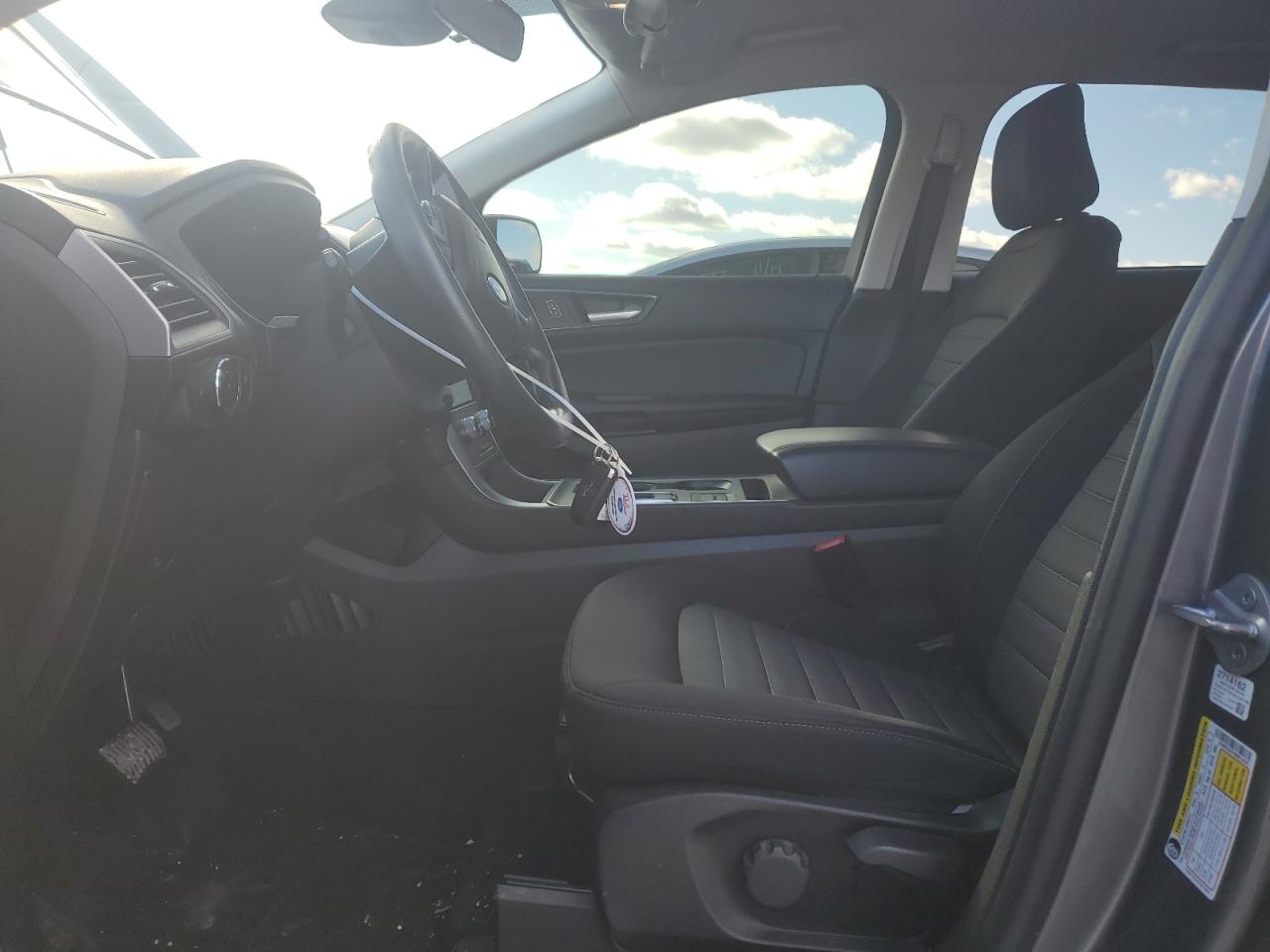2022 Ford Edge - Image 7
