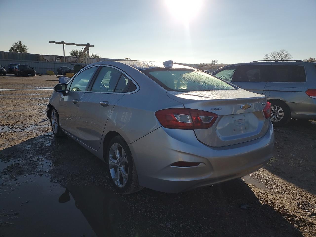 2017 Chevrolet Cruze - Image 2