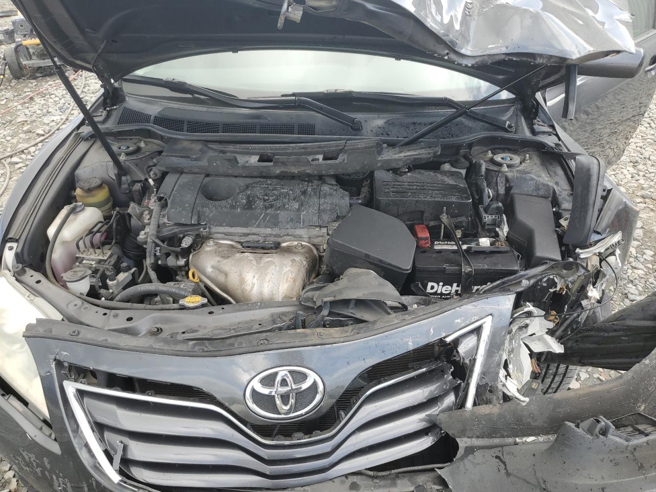 2011 Toyota Camry - Image 11