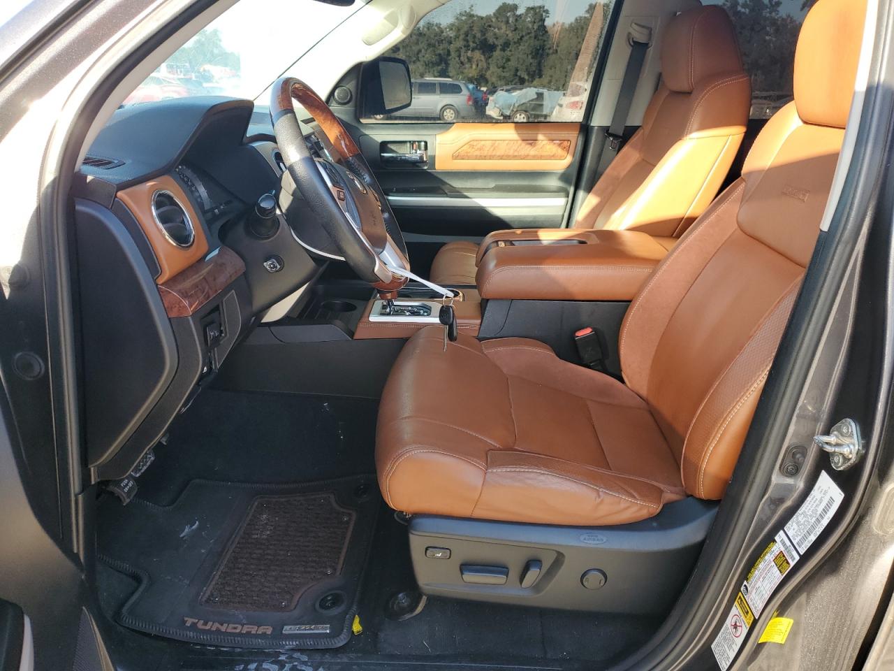2015 Toyota Tundra - Image 7