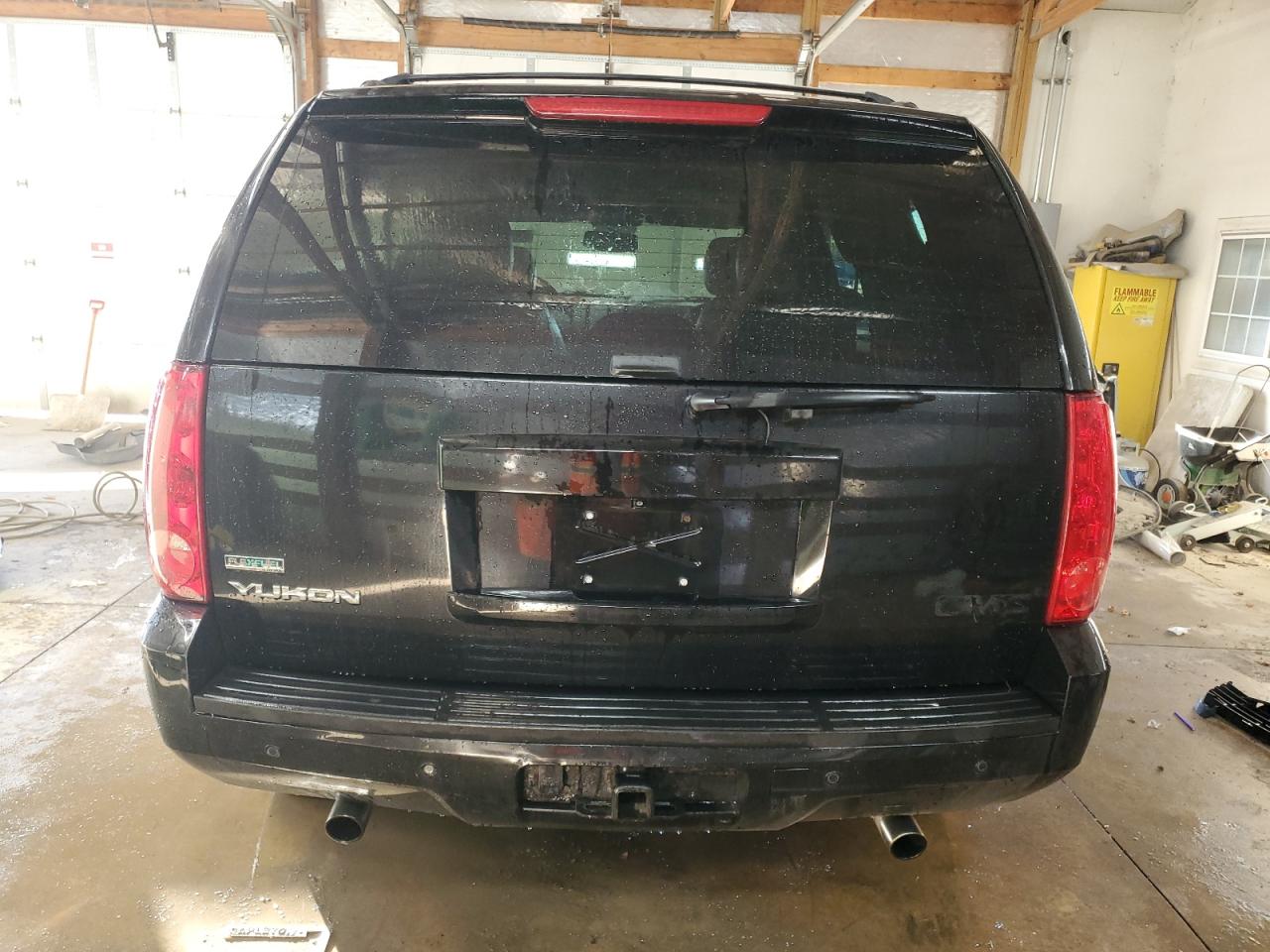 2011 GMC Yukon - Image 6