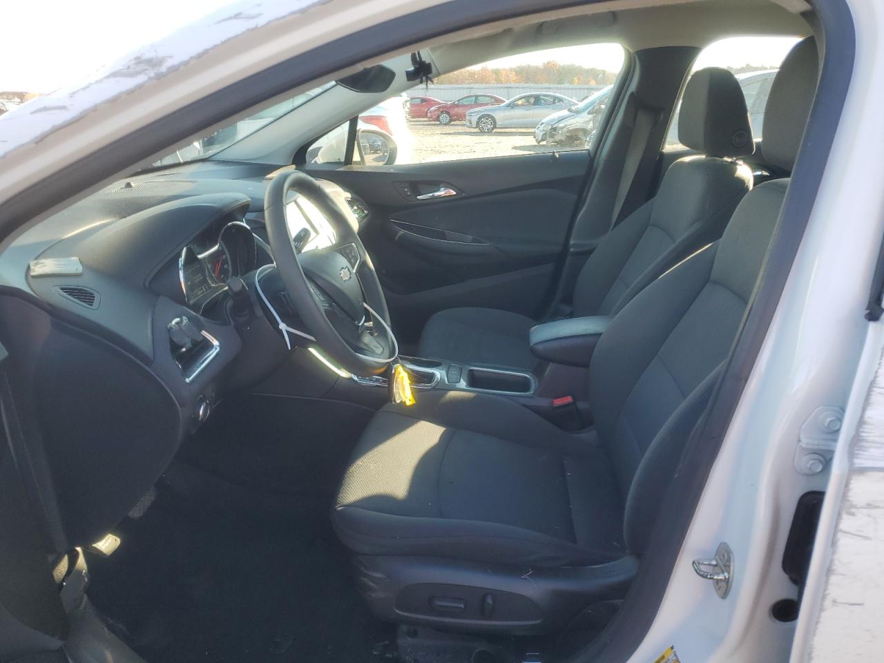 2019 Chevrolet Cruze - Image 7