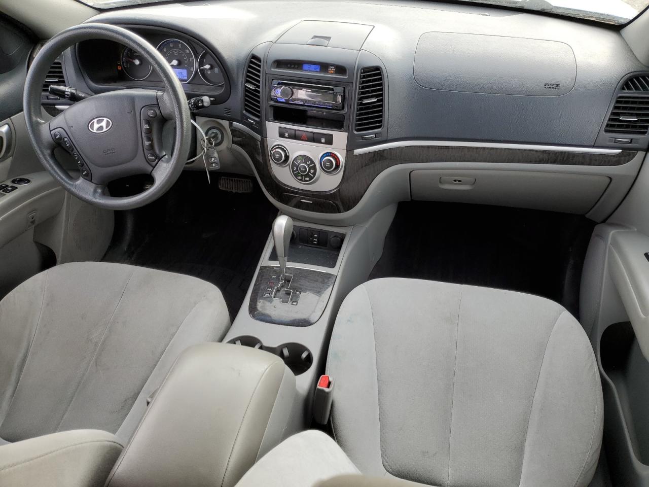 2009 Hyundai Santa Fe - Image 8