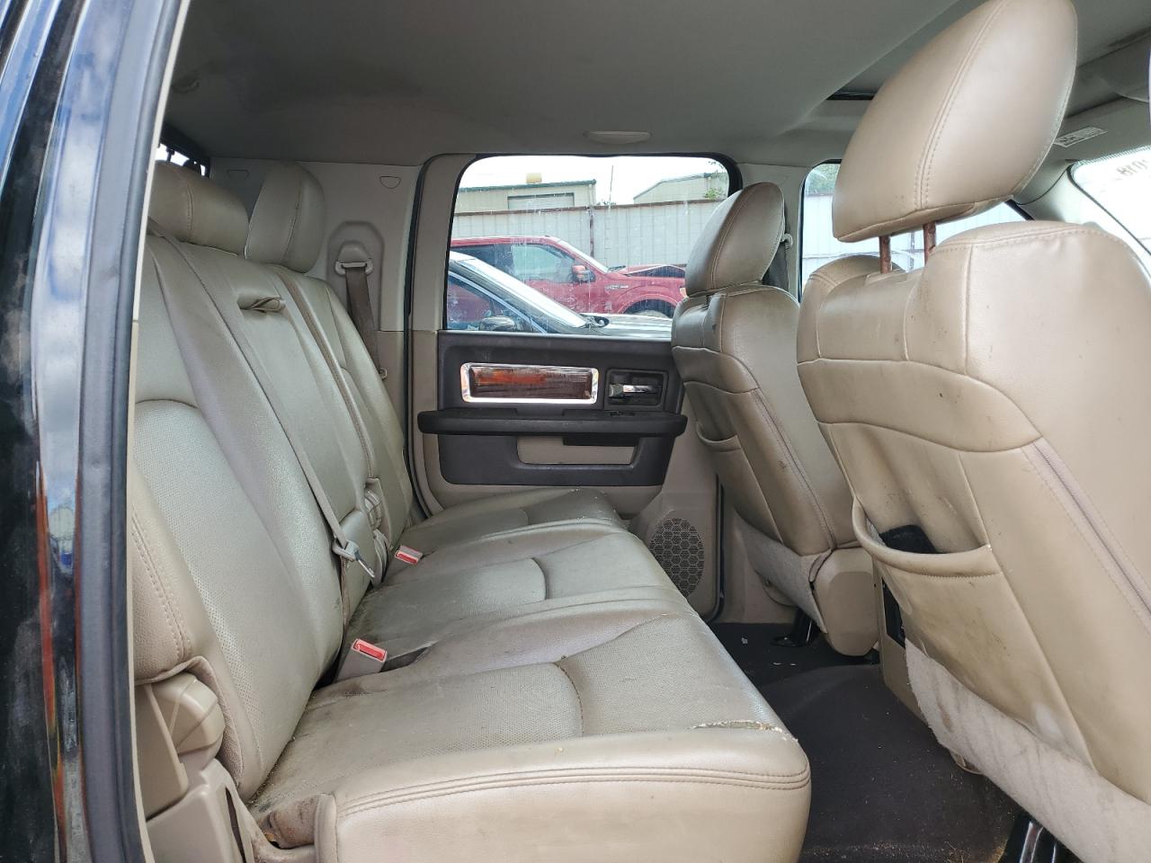 2012 Dodge RAM - Image 11