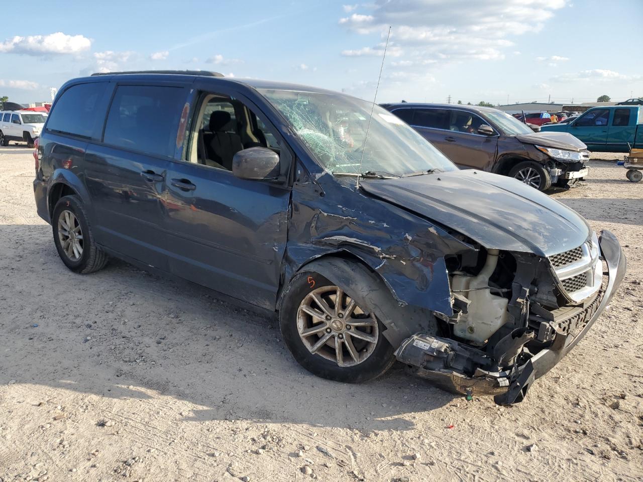 VIN 2C4RDGCG3ER178978 2014 DODGE CARAVAN no.4