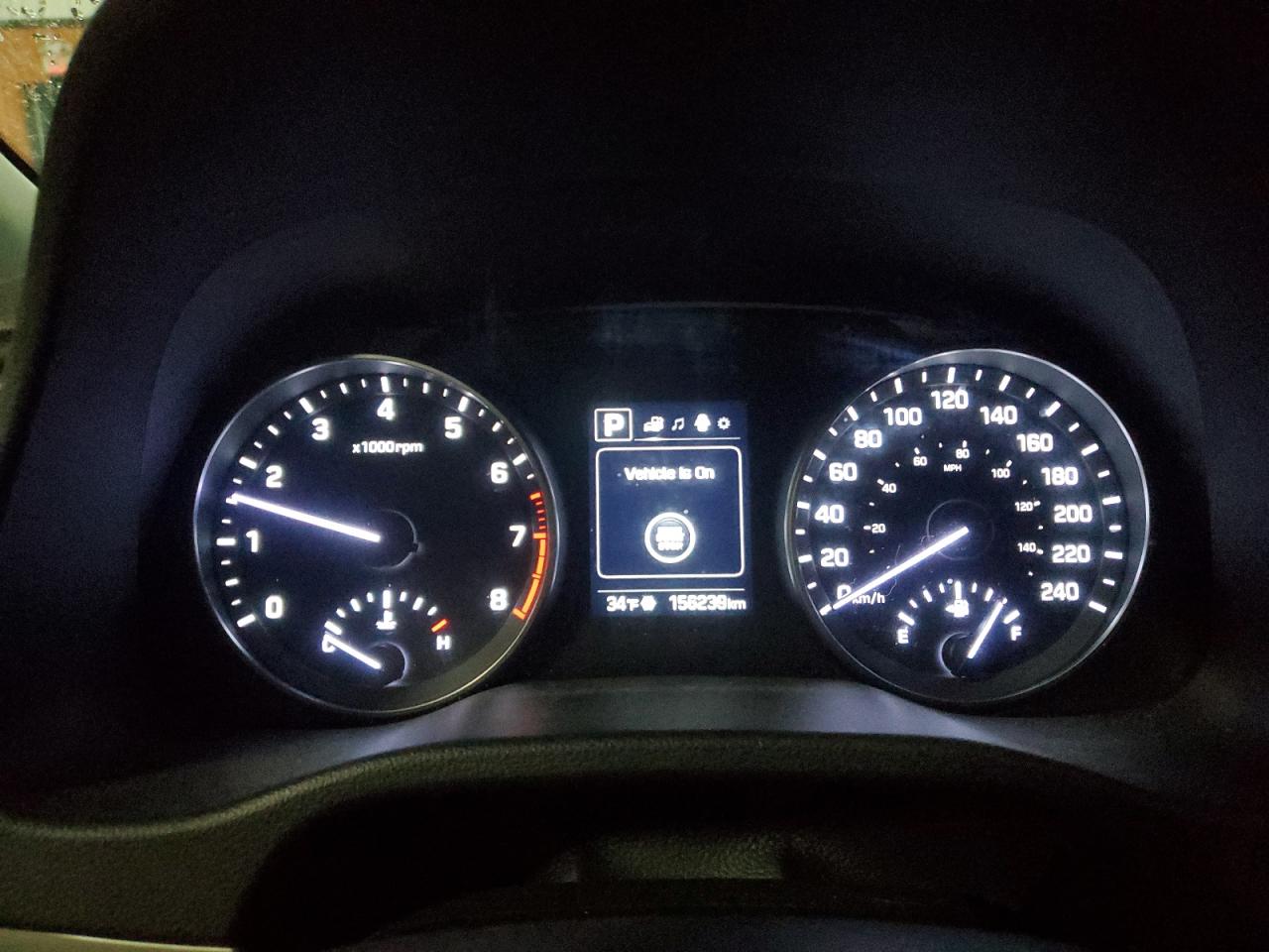 2017 Hyundai Elantra - Image 9