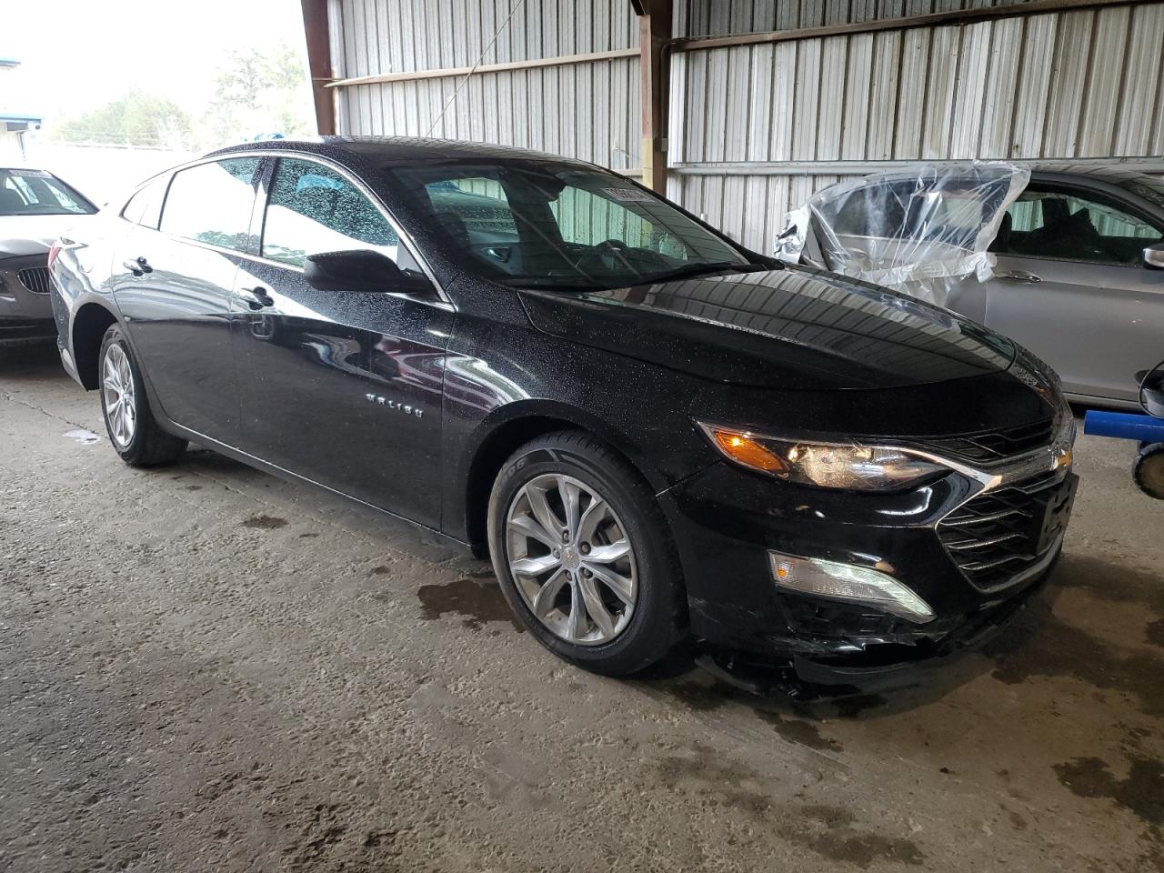 2023 Chevrolet Malibu - Image 4