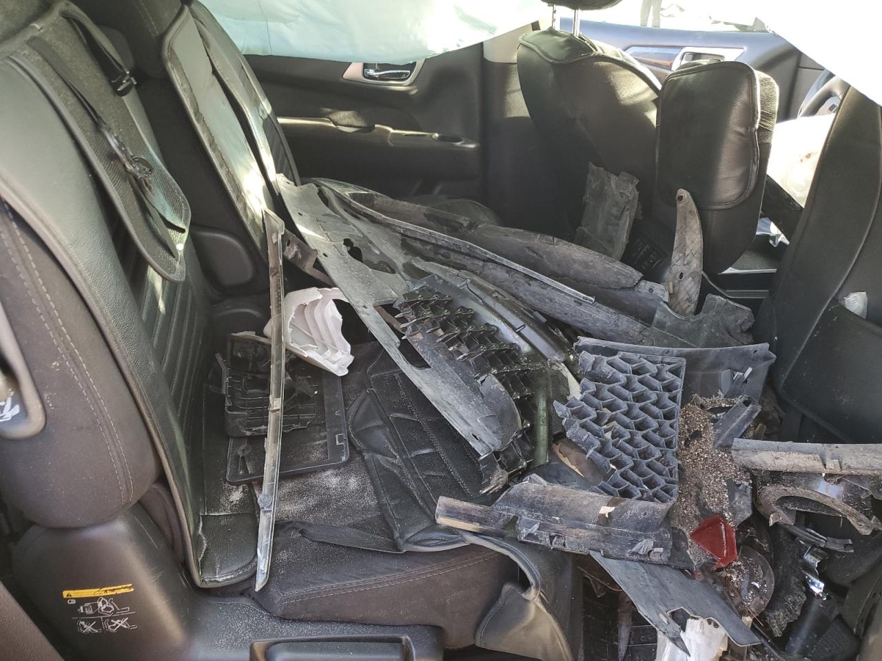 2016 Nissan Pathfinder - Image 10