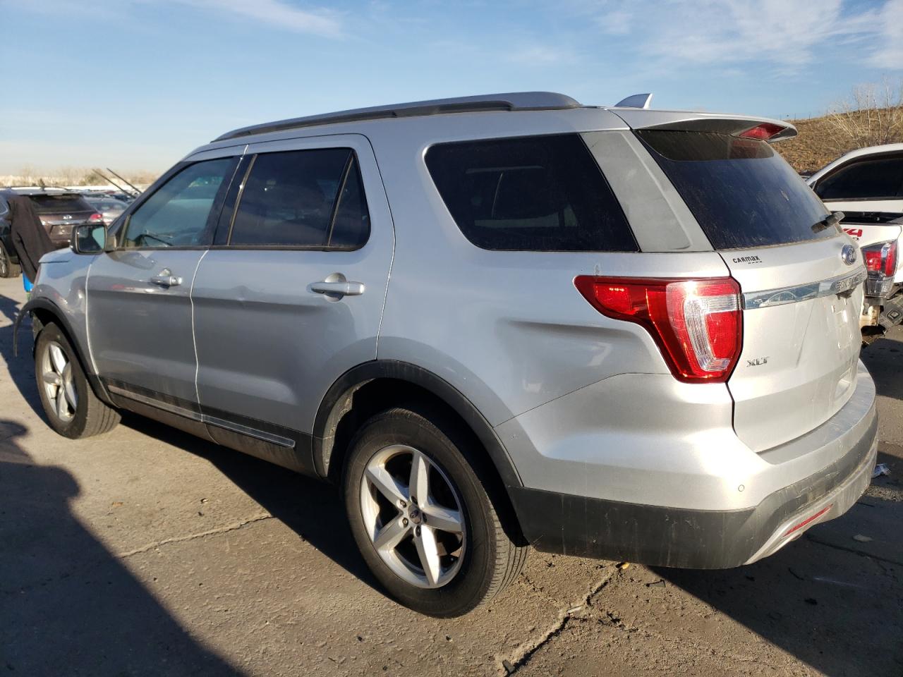 VIN 1FM5K8D82GGA25400 2016 FORD EXPLORER no.2