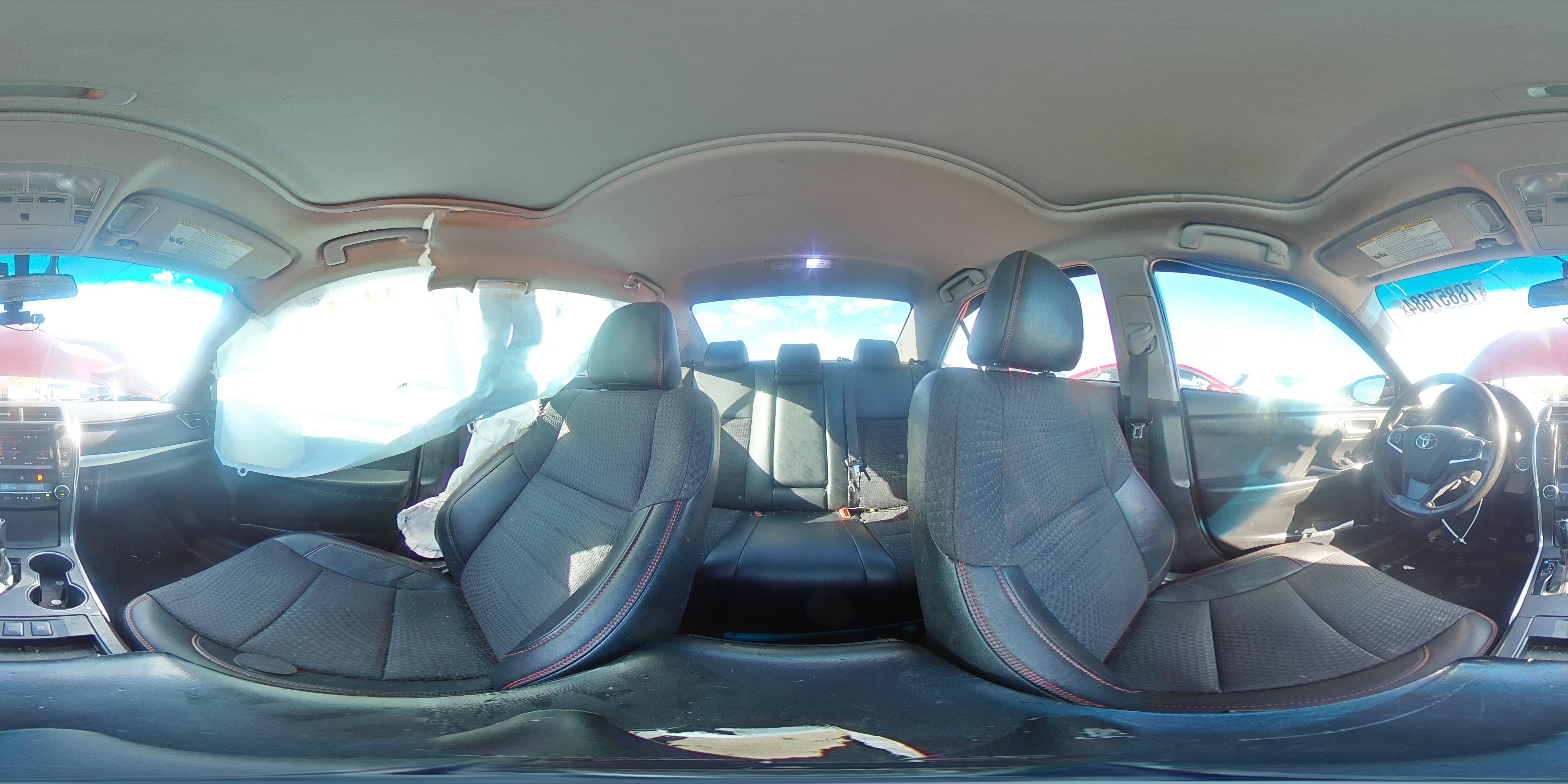 2015 Toyota Camry Hybrid VIN: 4T1BD1FK1FU169064 Lot: 61532825