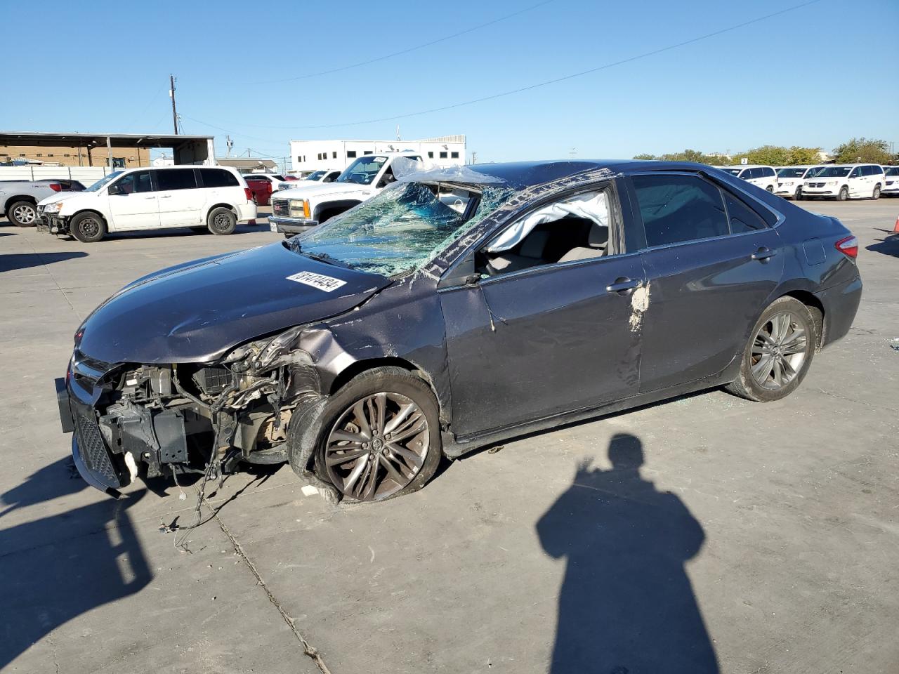 VIN 4T1BF1FK5HU372410 2017 TOYOTA CAMRY no.1