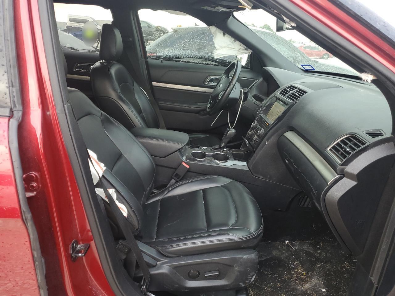 2019 Ford Explorer - Image 7