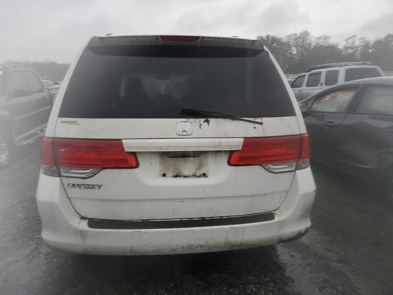 2010 Honda Odyssey - Image 6