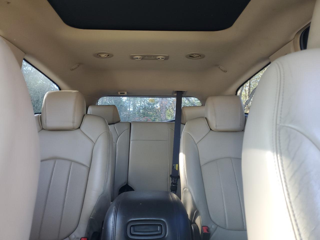 2009 Chevrolet Traverse - Image 10