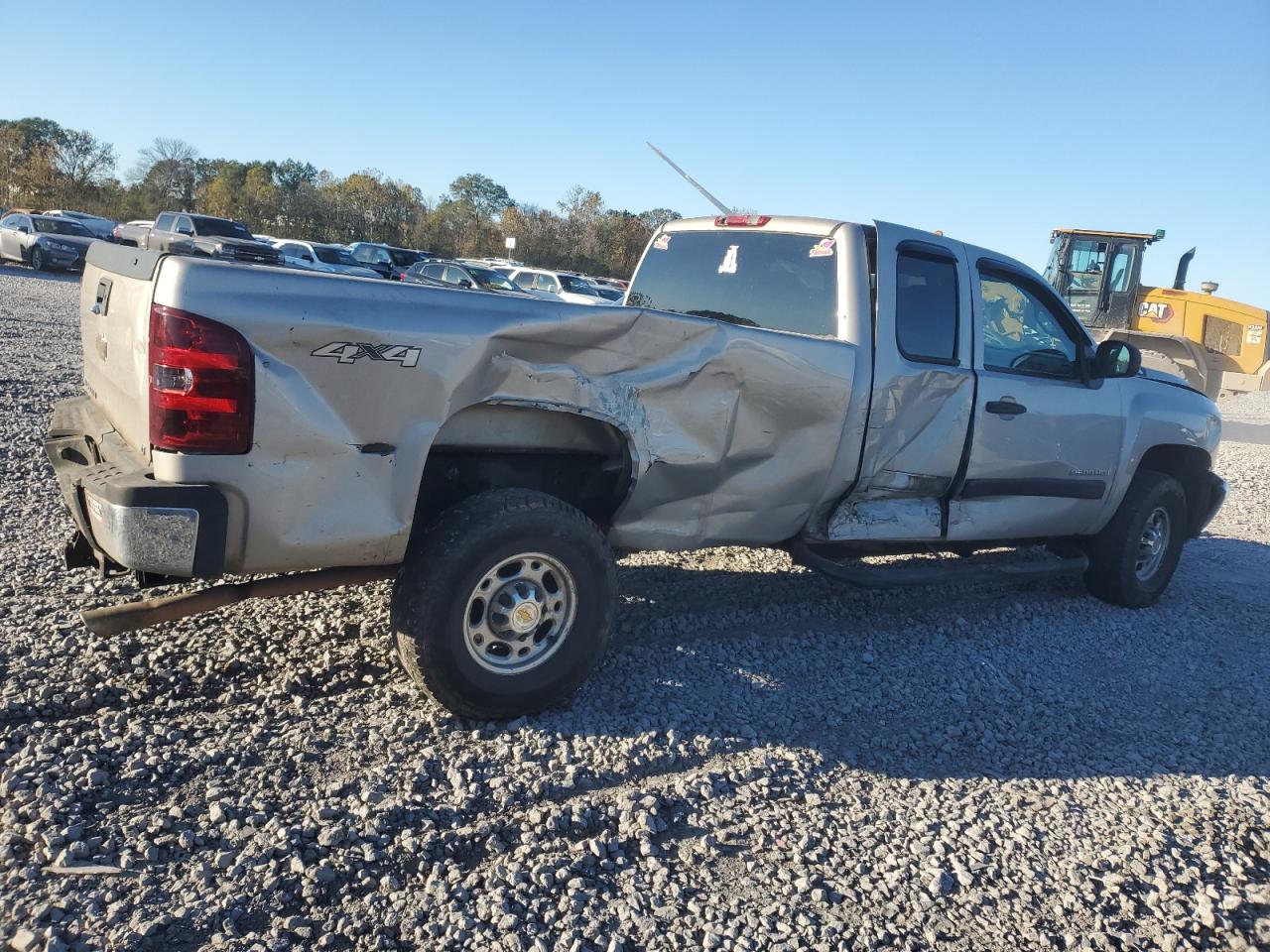 2007 Chevrolet Silverado - Image 3