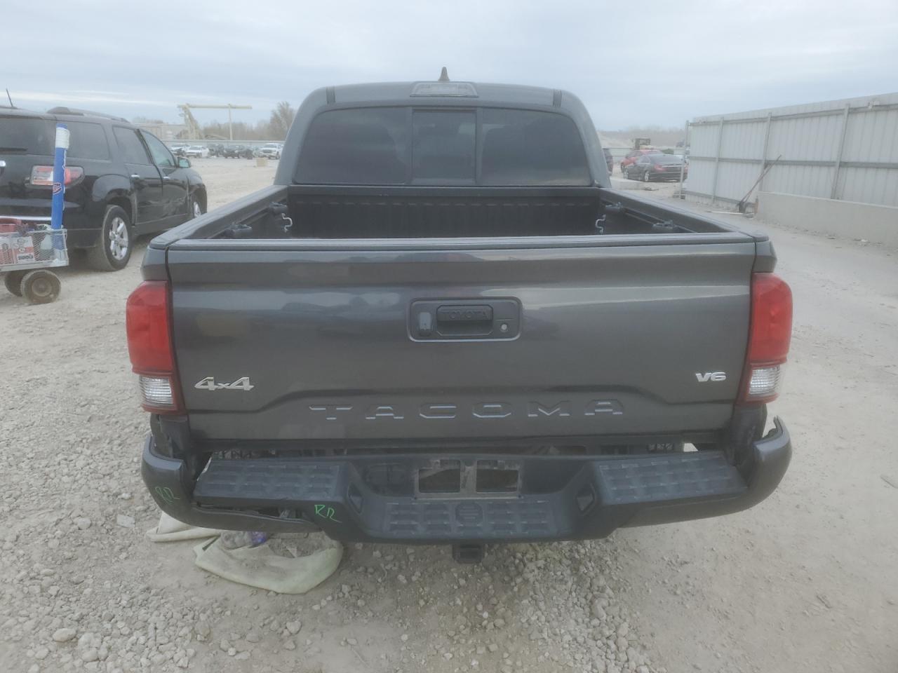 2022 Toyota Tacoma - Image 6