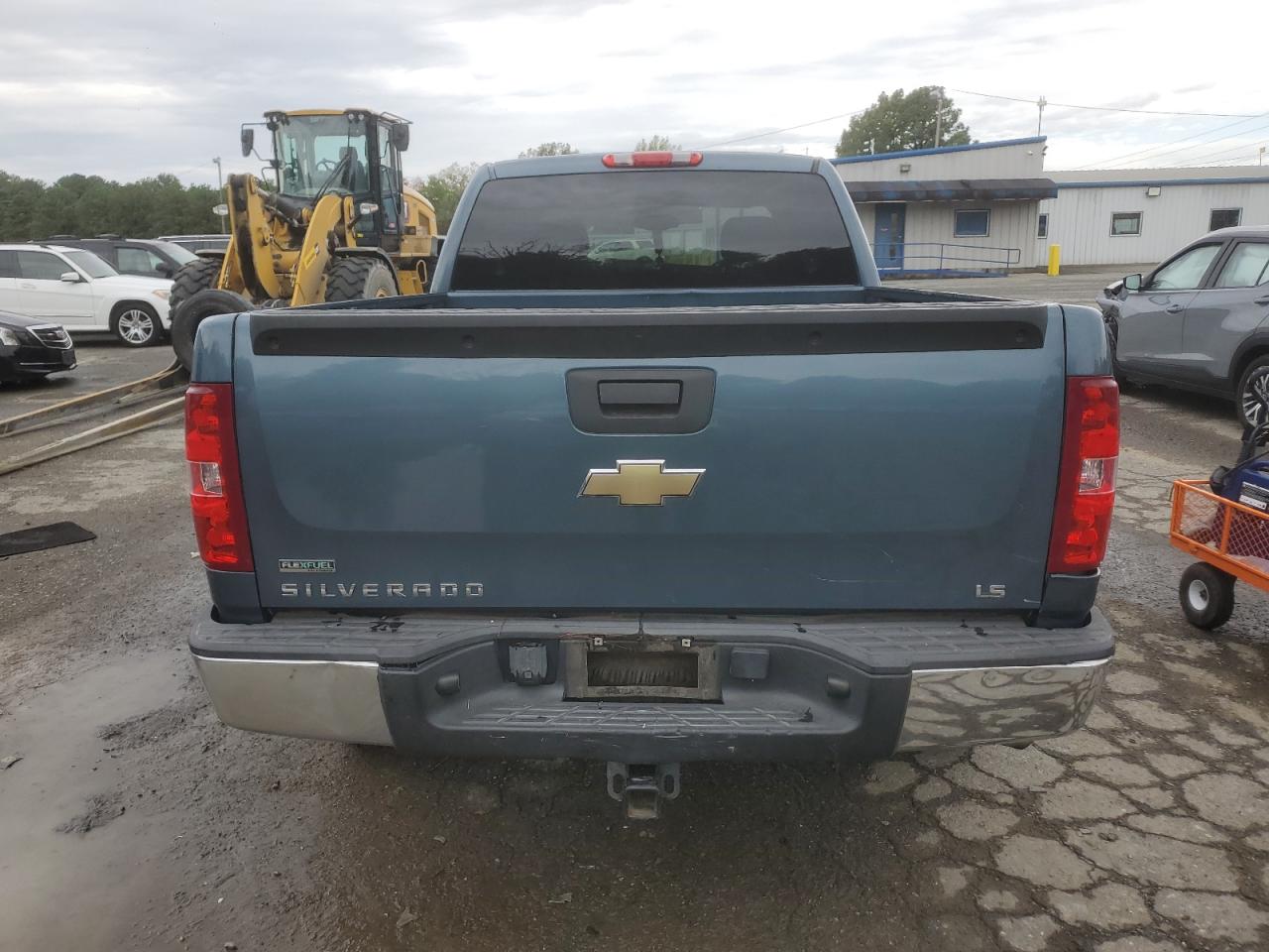 2011 Chevrolet Silverado - Image 6