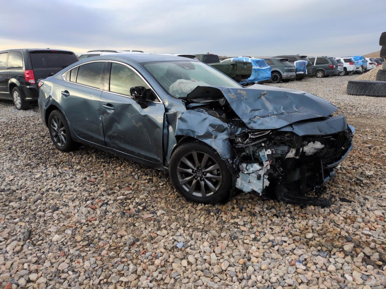 VIN JM1GL1UM0J1330323 2018 MAZDA 6 no.4