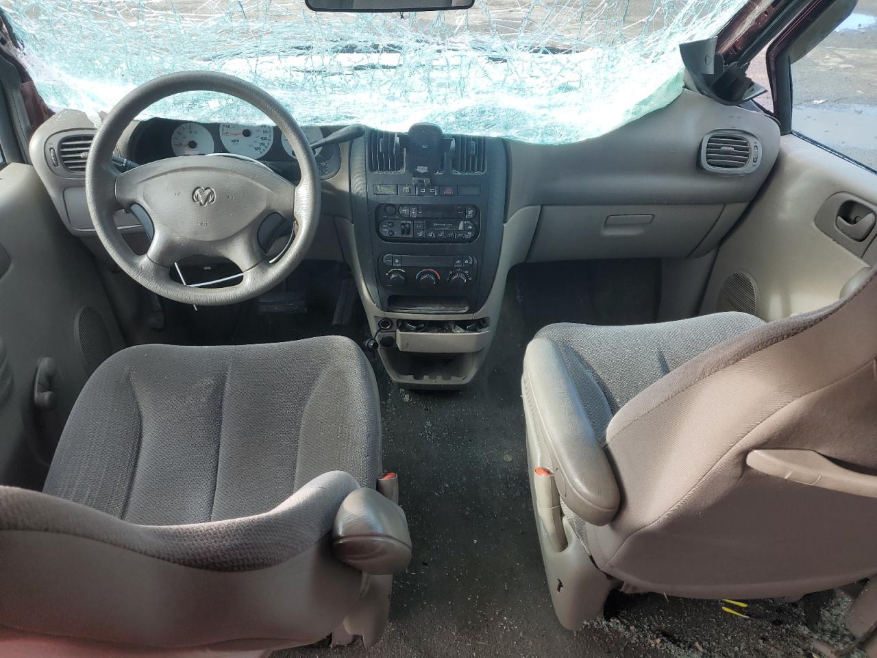 2002 Dodge Caravan - Image 8