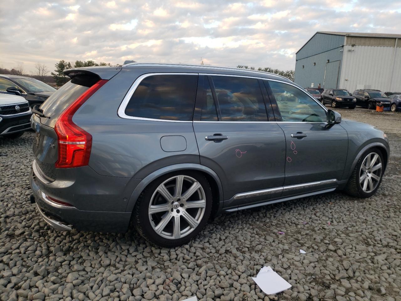 2017 Volvo XC90 - Image 3