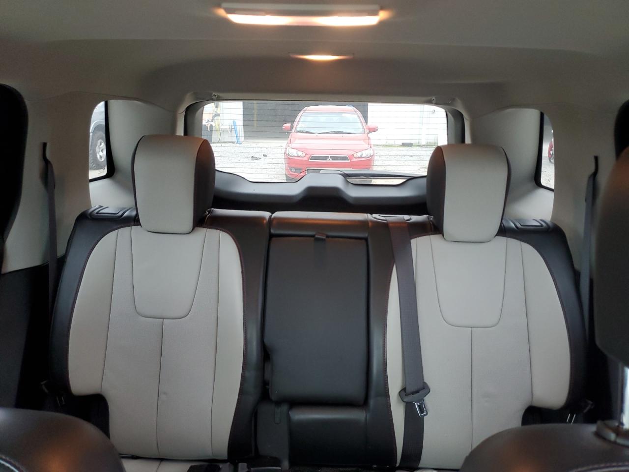 2016 GMC Terrain - Image 10
